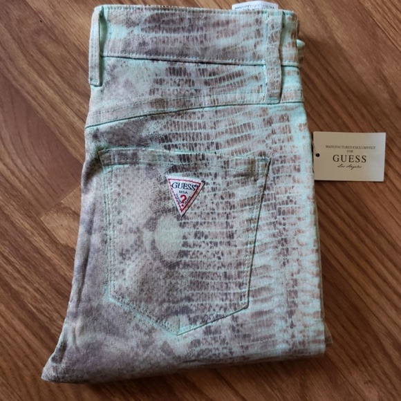 GUESS WOMEN 1981 HIGH-RISE SKINNY JEANS WITH SNAKE SZ 24 - Picture 3 of 8